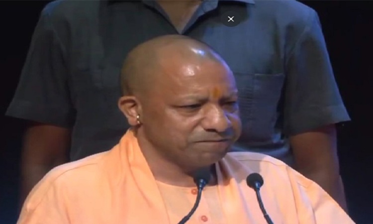 योगी सरकार का भूमाफियाओं पर प्रहार, अवैध कब्जे से मुक्त कराई 2 लाख एकड़ जमीन