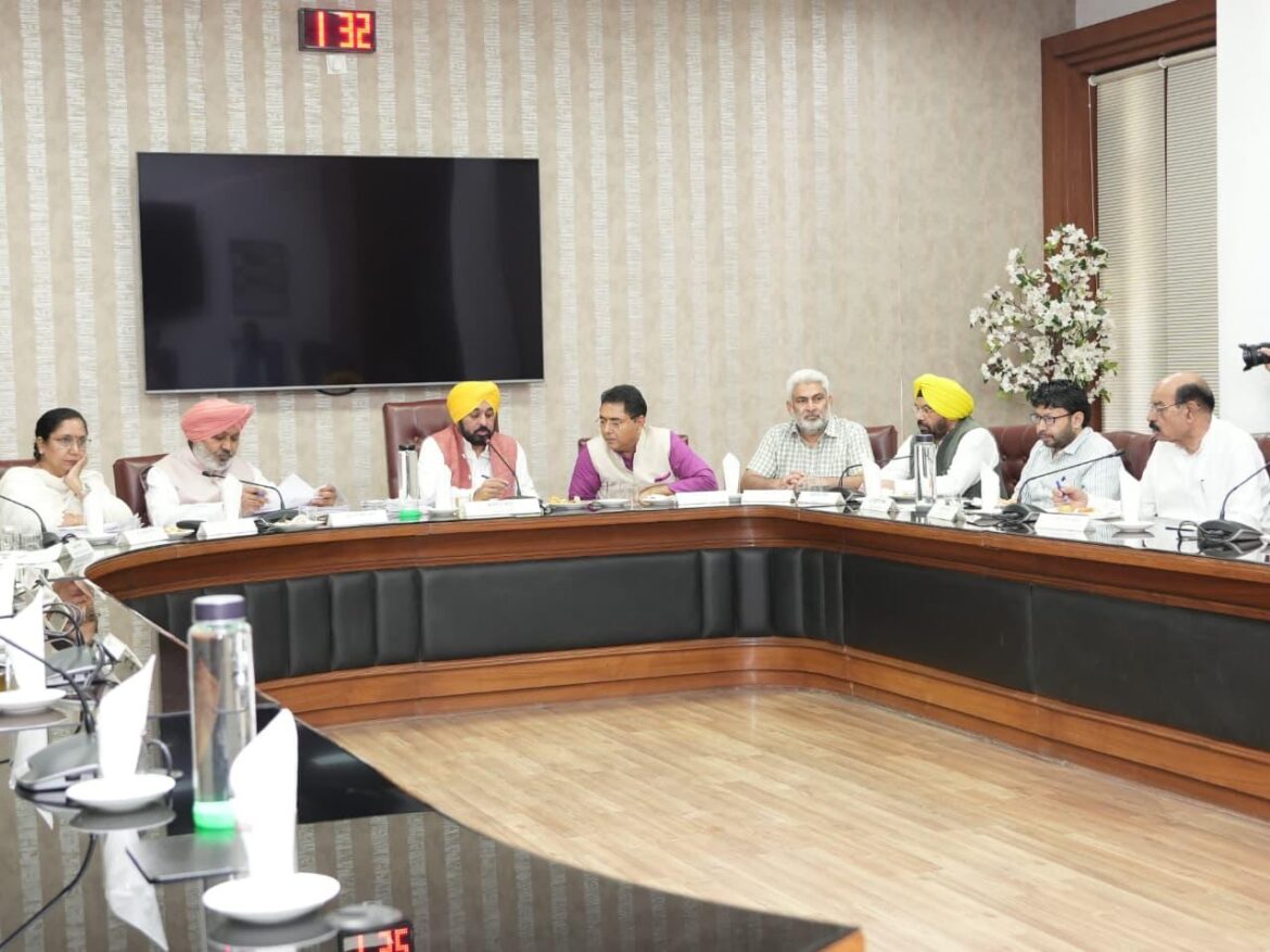 पंजाब कैबिनेट का फैसला: अब निजी स्कूल नहीं बढ़ा सकेंगे मनमानी फीस