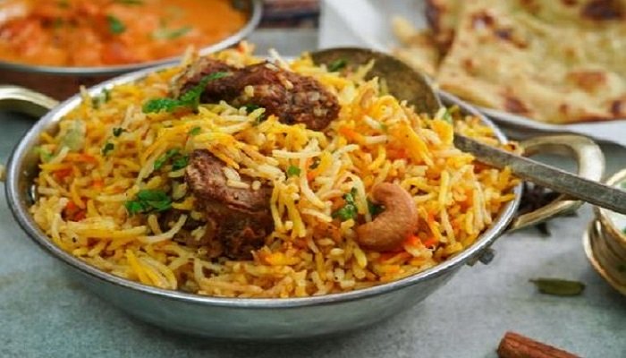 इस रेसिपी से बनाएं मटन बिरयानी, स्वाद ऐसा की बार-बार होगी डिमांड