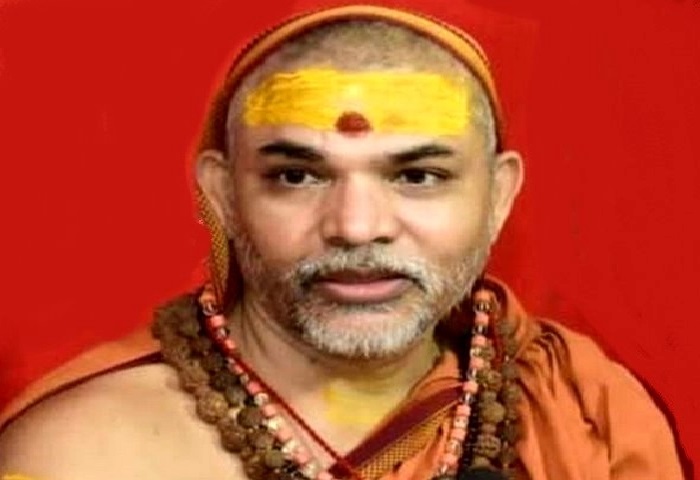 राहुल गांधी हिन्दू धर्मशास्त्र विरोधी मानसिकता और असत्य प्रचार छोड़ें : अविमुक्तेश्वरानंद सरस्वती