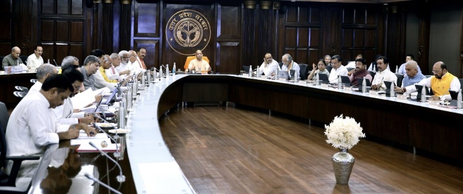 Yogi Cabinet: प्रदेश में 2,606 करोड़ का औद्योगिक निवेश, 60 साल से अधिक उम्र की महिलाओं को रोडवेज बसों में मुफ्त यात्रा