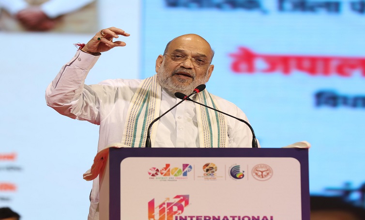 सपा सरकार को यूपी से बाहर करना पड़ा था निवेश का कार्यक्रम, योगी ने यूपी को बनाया निवेश का केंद्र: अमित शाह