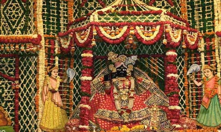 जन्माष्टमी पर बांके बिहारी मंदिर में हाई अलर्ट, मंगला आरती के लिए सिर्फ 600 की एंट्री