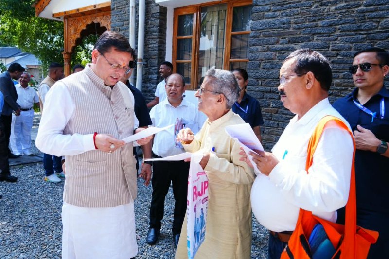 जनसमस्याओं का त्वरित और समयबद्ध समाधान सुनिश्चित करें: मुख्यमंत्री धामी