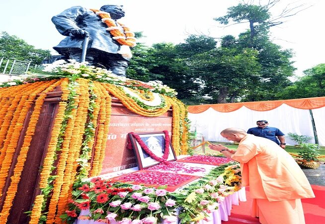 CM Yogi paid tribute to Pandit GB Pant on his 139th birth anniversary