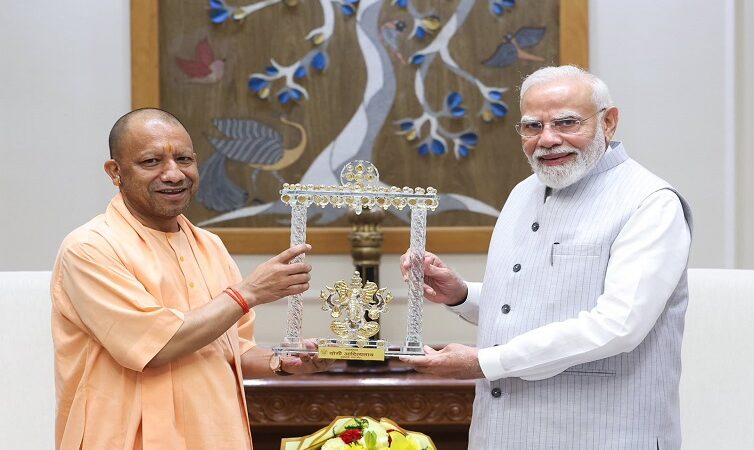 CM Yogi- PM Modi