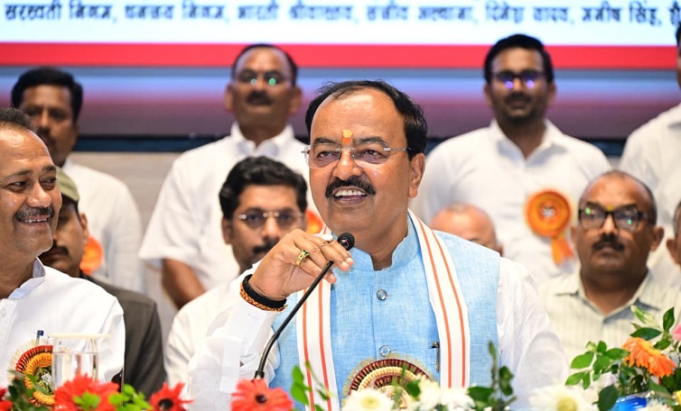 कर्मचारियों के सम्मान, सुविधा और सामाजिक सुरक्षा को डबल इंजन सरकार ने दी नई मजबूती : केशव प्रसाद