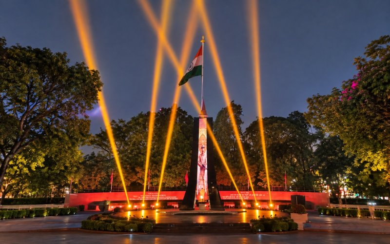 लखनऊ में शाम होते ही दिखेगा शौर्य का नया रंग, स्मृतिका में शुरू हुआ लाइट एंड साउंड शो