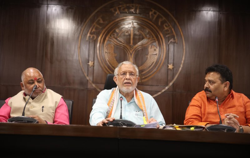 Yogi Cabinet : यूपी के सरकारी स्कूलों में डिजिटल शिक्षा को नया आयाम, 14,429 स्कूल बनेंगे स्मार्ट