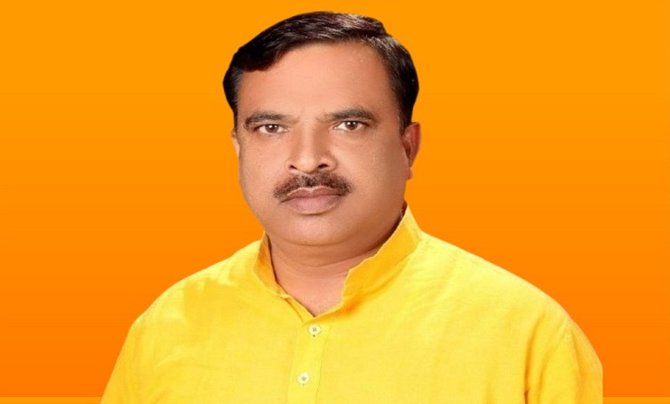 ‘मस्जिद ले जाकर पत्नी का अपमान करा सकते हैं, सम्मान से देवी दर्शन से है परहेज’: प्रकाश पाल