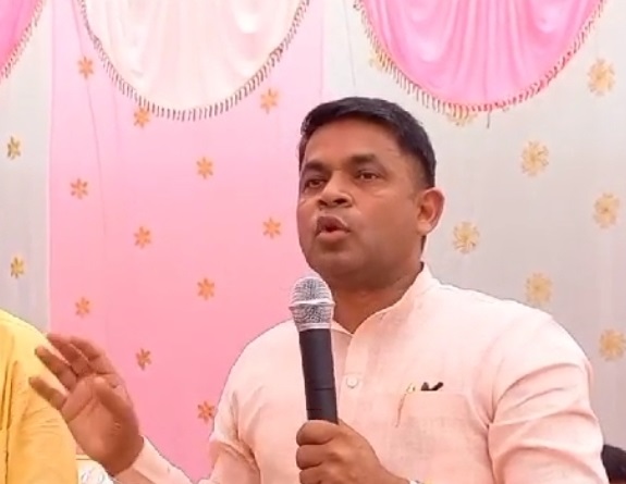 ‘चांदी का चम्मच लेकर पैदा हुए हैं दोनों राजकुमार’, बीजेपी MLC सुभाष यदुवंश का अखिलेश-राहुल पर हमला