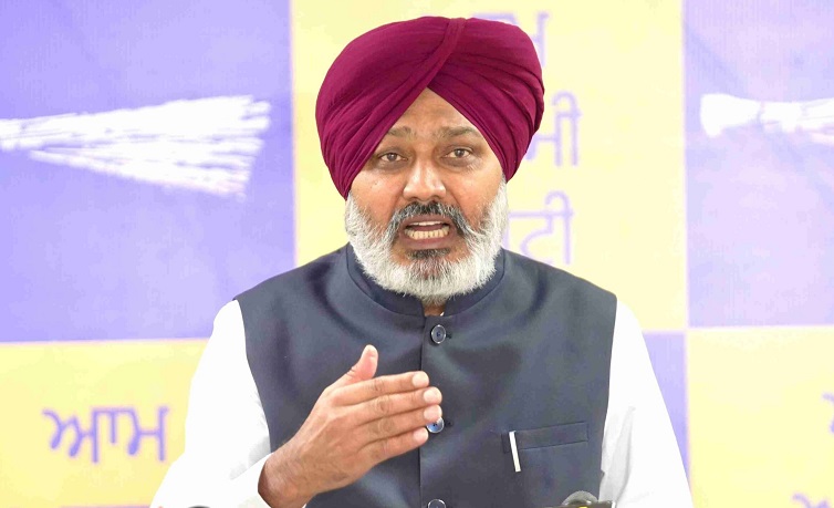 किसानों की समस्याओं का तय समय में होगा समाधान: हरपाल सिंह चीमा